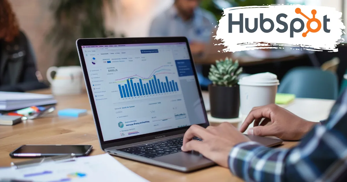 HubSpot CRM'in n8n ile diğer satış ve pazarlama araçlarına bağlandığını temsil eden görsel